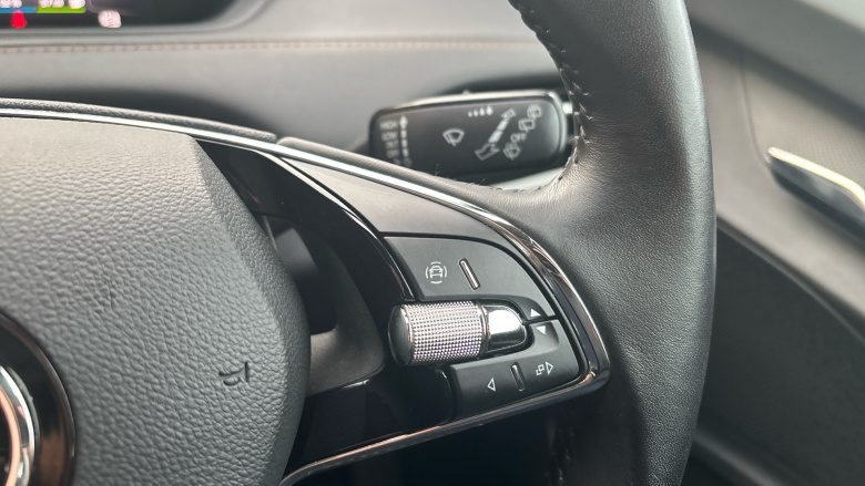 Skoda Enyaq 132kW 60 Suite Nav 62kWh 5dr Auto Electric Estate